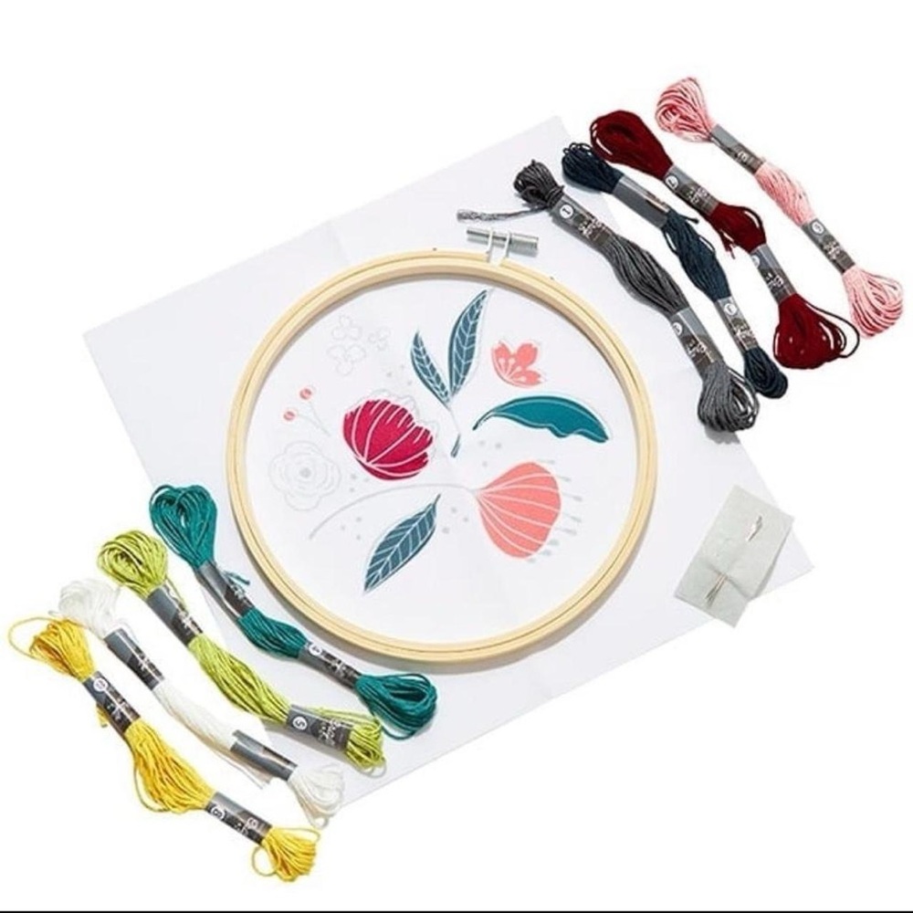 craft crush winter flower embroidery kit